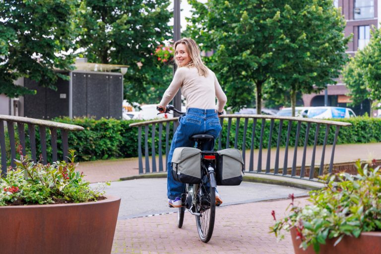 10 handige items om altijd in je fietstas te hebben