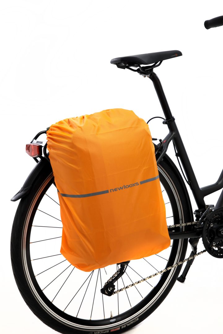 Regenhoes voor fietstas